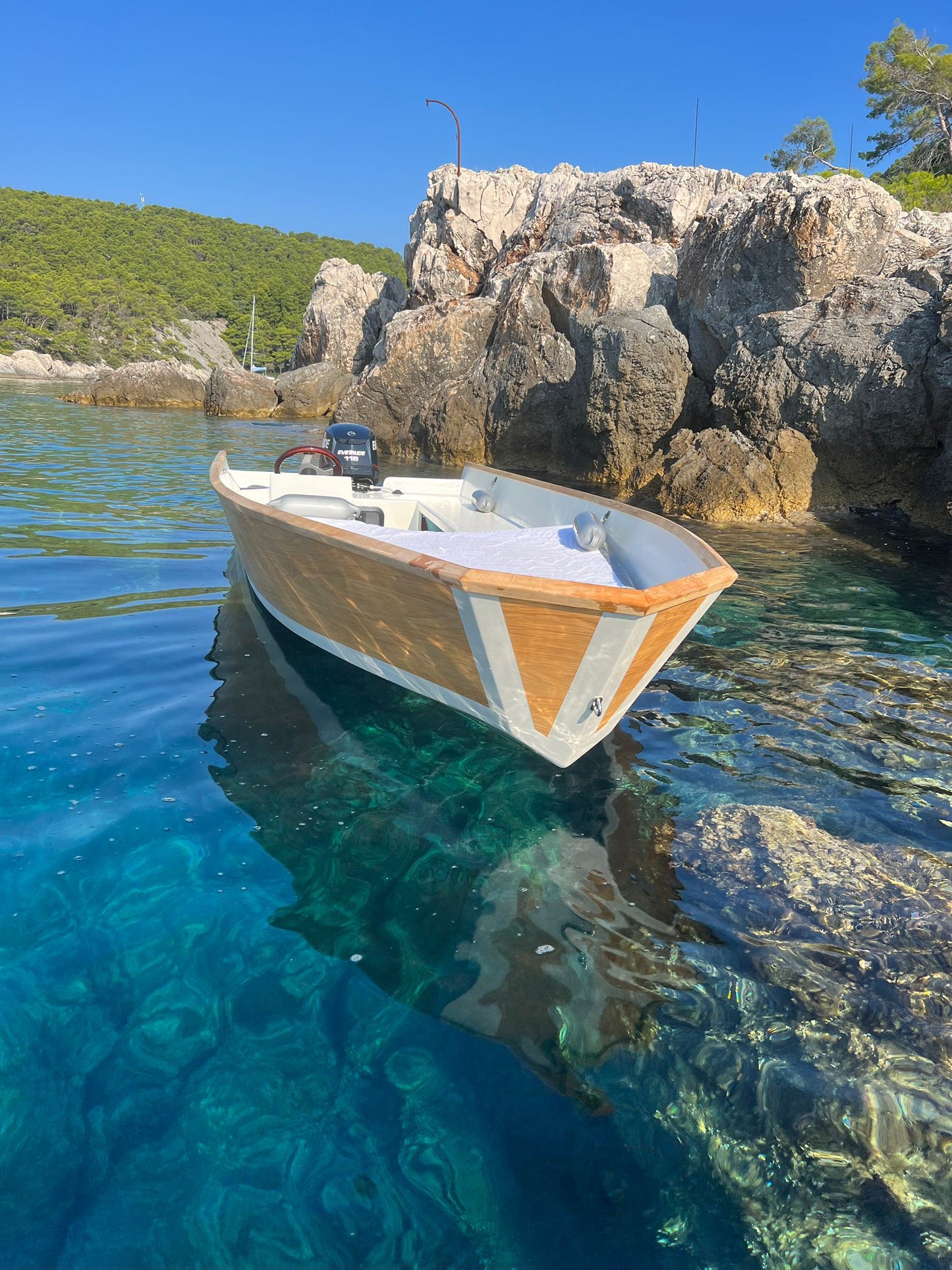 Rudi: 6m NFC Motor Boat
