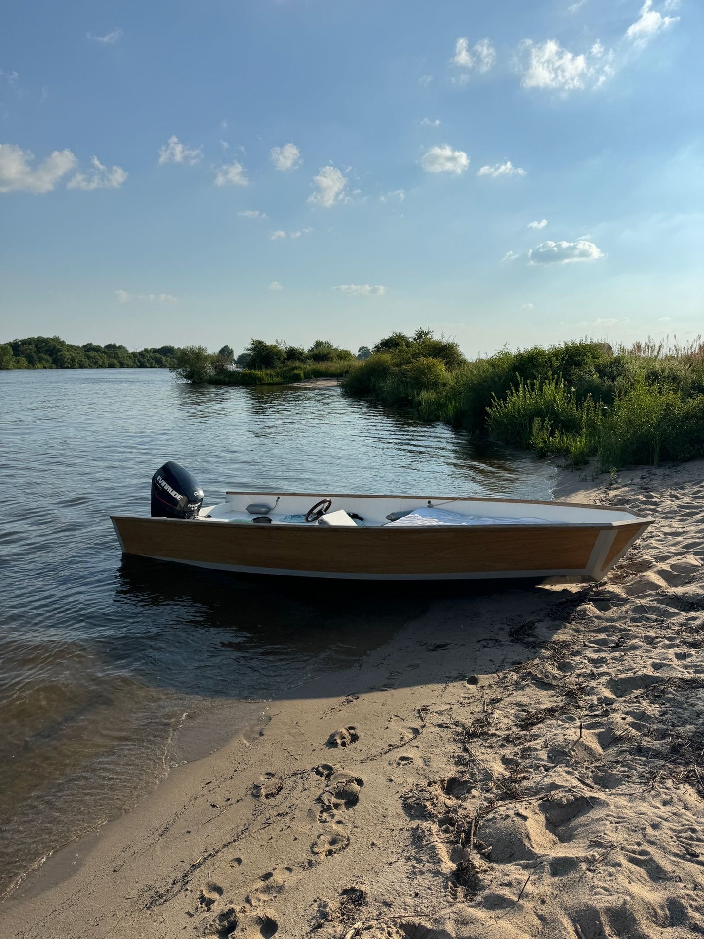 Rudi: 6m NFC Motor Boat